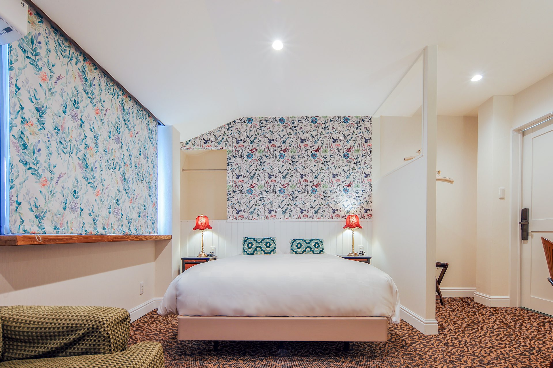 Deluxe Double Room - Photo 8
